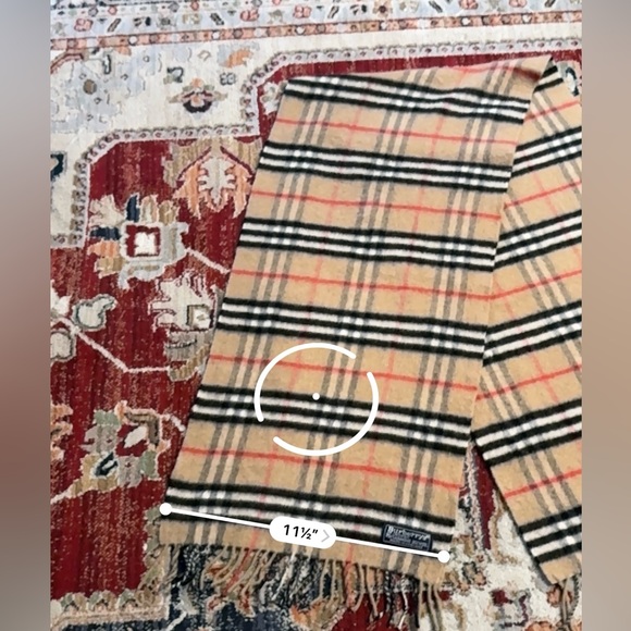 Vintage Burberry “Burberry’s” Cashmere & Wool Scarf 48 Inches Tan Nova Check - Picture 5 of 5